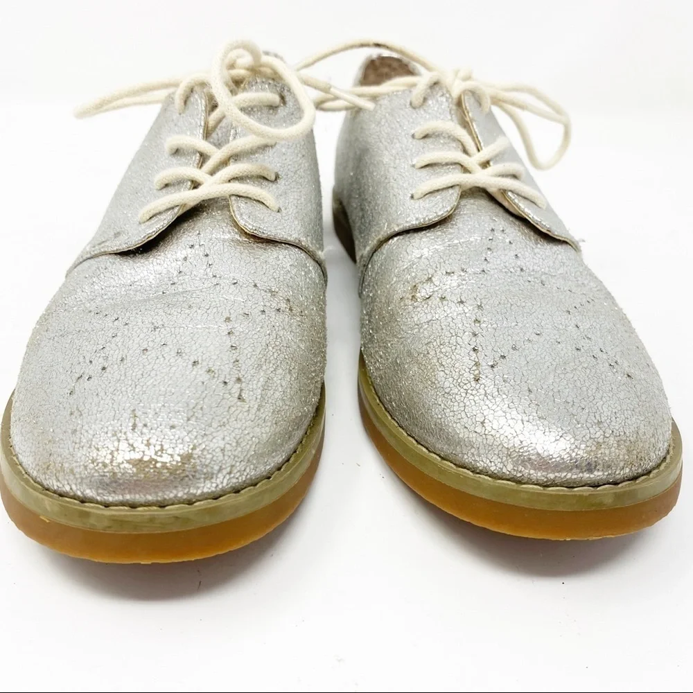 Silver girls shoe